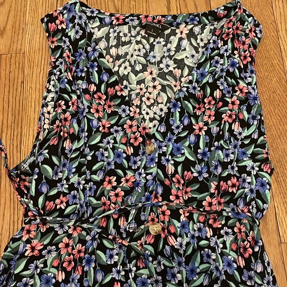 MONKI Floral Dress - Picture 2 of 4